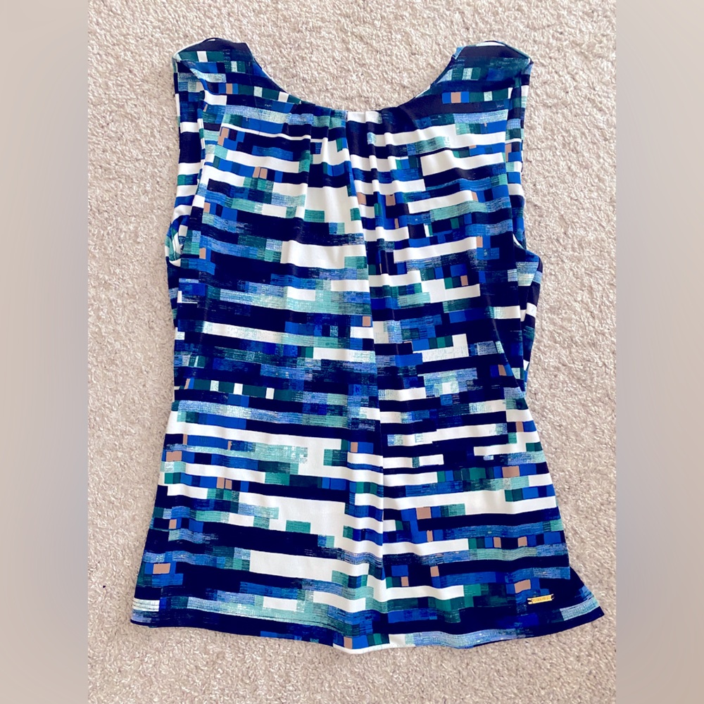 M - Patterned Tank